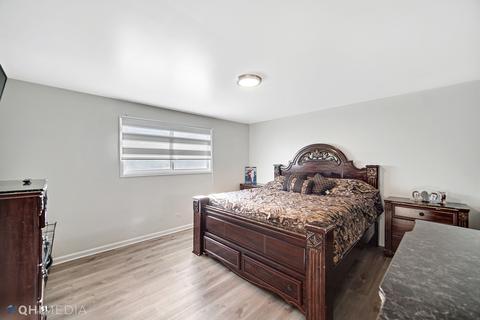 18451 Maple St, Lansing, IL 60438 photo 18