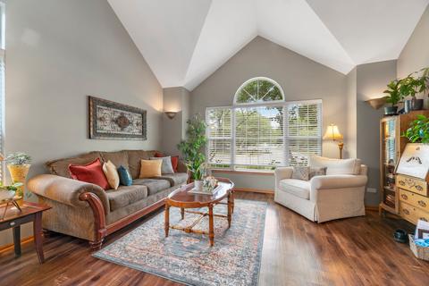 2213 Pebble Beach Dr, Plainfield, IL 60586 photo 8