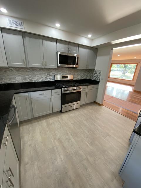 457 Preston Ave, Elgin, IL 60120 photo 8