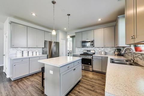 1832 Prospect Dr, Hoffman Estates, IL 60192 photo 10