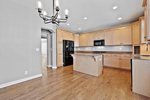 127 Spring Ave, Naperville, IL 60540 photo 4