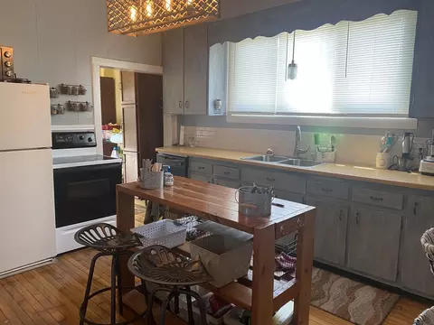 119 E 5th St, Spring Valley, IL 61362 photo 4