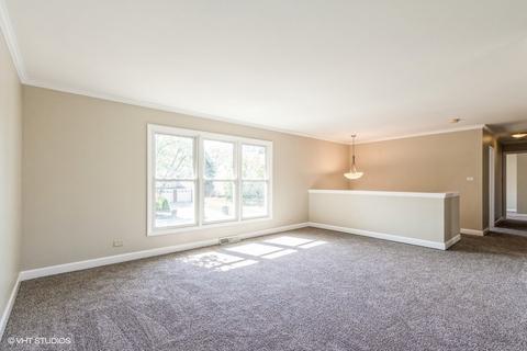 990 Harrison Ln, Hoffman Estates, IL 60192 photo 4