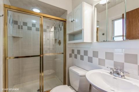 990 Harrison Ln, Hoffman Estates, IL 60192 photo 17