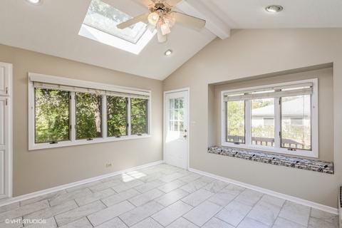 990 Harrison Ln, Hoffman Estates, IL 60192 photo 14