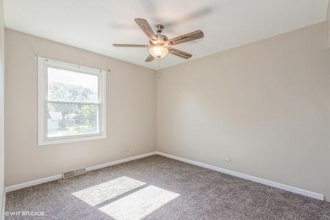 990 Harrison Ln, Hoffman Estates, IL 60192 photo 18