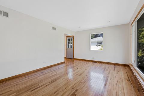 2205 Campbell St, Rolling Meadows, IL 60008 photo 5