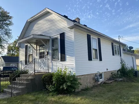 228 W 2nd Pl, Spring Valley, IL 61362 photo 2