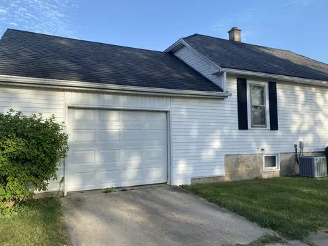 228 W 2nd Pl, Spring Valley, IL 61362 photo 10