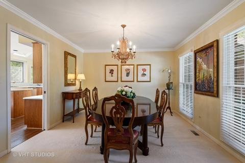 811 Becker Rd, Glenview, IL 60025 photo 4