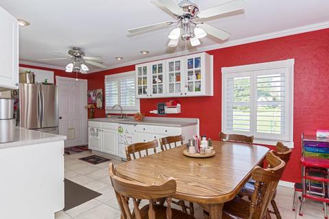 606 S Main St, Long Point, IL 61333 photo 15