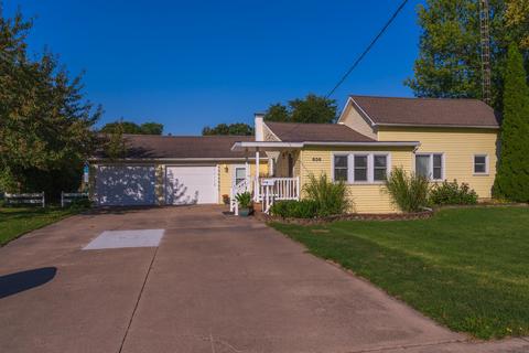 606 S Main St, Long Point, IL 61333 photo 1