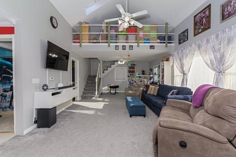 606 S Main St, Long Point, IL 61333 photo 10