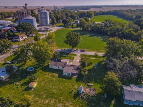 606 S Main St, Long Point, IL 61333 photo 42
