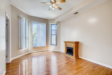 4943 S Champlain Ave, Chicago, IL 60615 photo 2