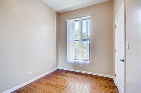 4943 S Champlain Ave, Chicago, IL 60615 photo 7