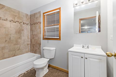527 Monroe St, Dolton, IL 60419 photo 9