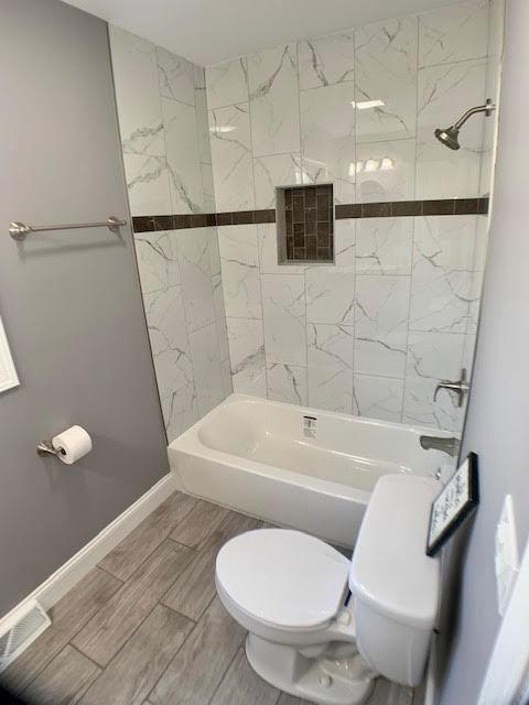 306 E Maple Ave, Roselle, IL 60172 photo 9