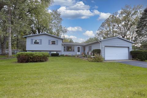 2927 Stilling Blvd, Mchenry, IL 60050 photo 1