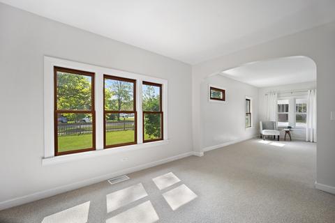 990 Rose Ave, Des Plaines, IL 60016 photo 14