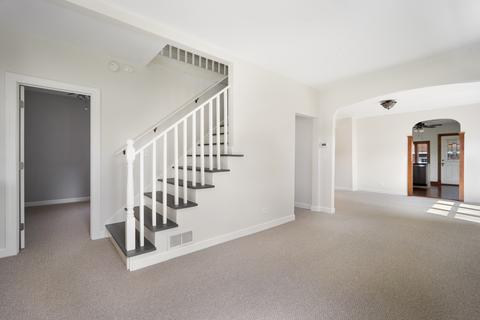 990 Rose Ave, Des Plaines, IL 60016 photo 18