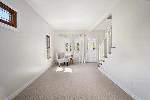 990 Rose Ave, Des Plaines, IL 60016 photo 15