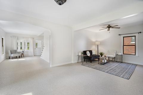 990 Rose Ave, Des Plaines, IL 60016 photo 12