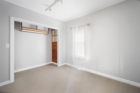 990 Rose Ave, Des Plaines, IL 60016 photo 19