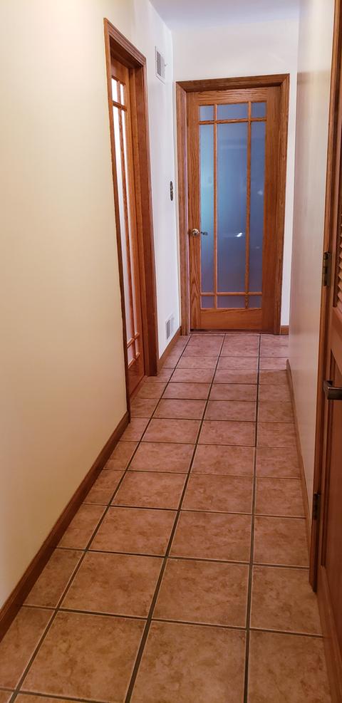 2079 W Potawatomie Trl, Kankakee, IL 60901 photo 11