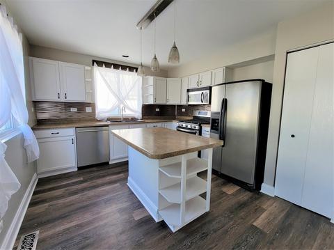 1015 Willow Bay, Elgin, IL 60123 photo 5