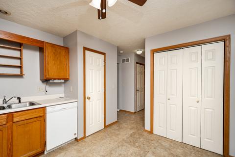707 Golfcrest Rd #2, Normal, IL 61761 photo 3