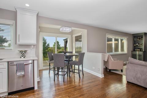 259 Windsor Dr, Bartlett, IL 60103 photo 9
