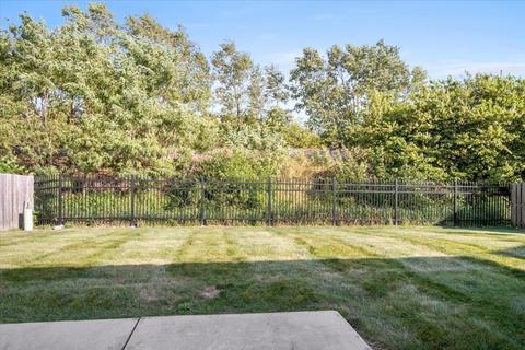 8 Winding Way, Bloomington, IL 61704 photo 19