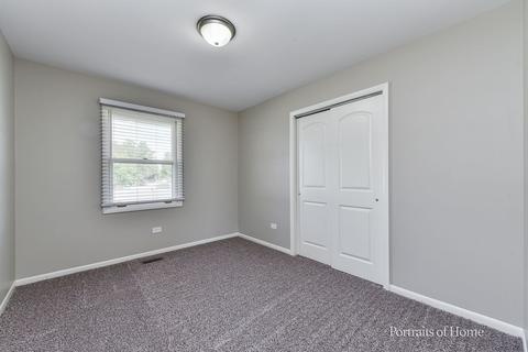 6446 Peyla Ln, Plainfield, IL 60586 photo 9