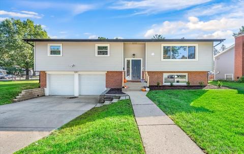 1287 Blackhawk Dr, Elgin, IL 60120 photo 1