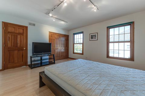 1358 E Thacker St, Schaumburg, IL 60173 photo 22