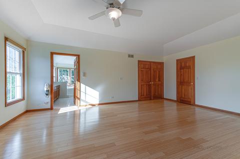 1358 E Thacker St, Schaumburg, IL 60173 photo 19