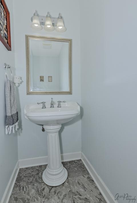 911 W Plum St, Mchenry, IL 60051 photo 8