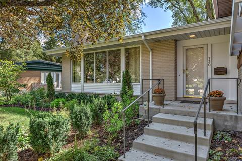 730 Apple Tree Ln, Glencoe, IL 60022 photo 1
