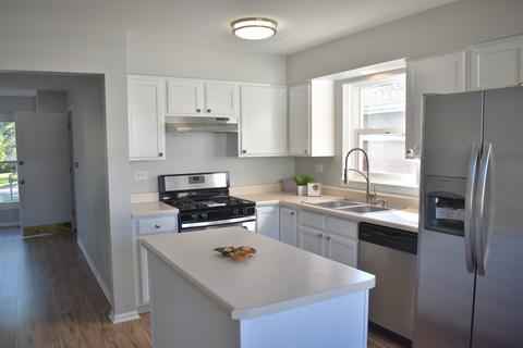 110 N Westgate Rd N, Mount Prospect, IL 60056 photo 4