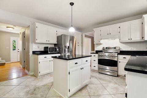 472 E Central Ave, Lombard, IL 60148 photo 5