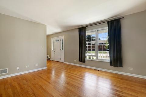 472 E Central Ave, Lombard, IL 60148 photo 13