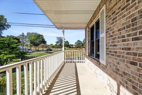 472 E Central Ave, Lombard, IL 60148 photo 3