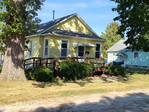 306 E 3rd St, Oglesby, IL 61348 photo 1