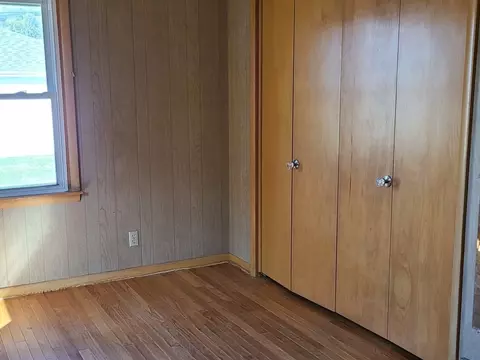 306 E 3rd St, Oglesby, IL 61348 photo 6