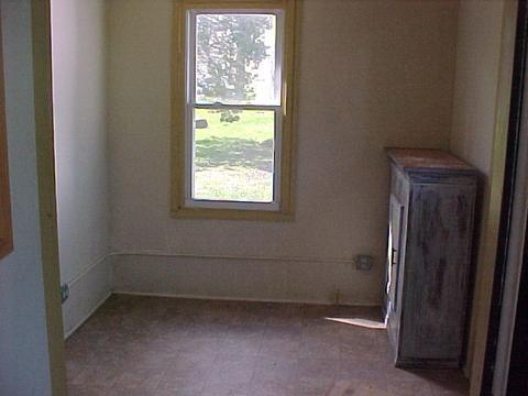 340 Odgen St, Capron, IL 61012 photo 5