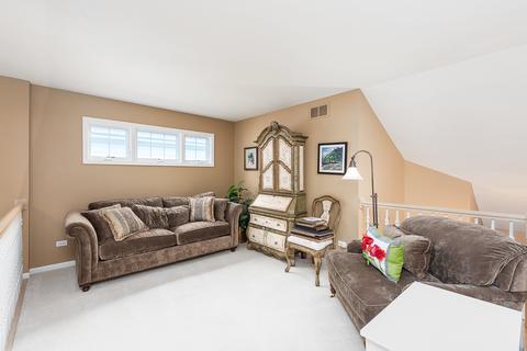 6448 Emerald Ct, Willowbrook, IL 60527 photo 18