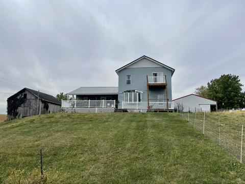 9822 Mill Rd, Mount Carroll, IL 61053 photo 6