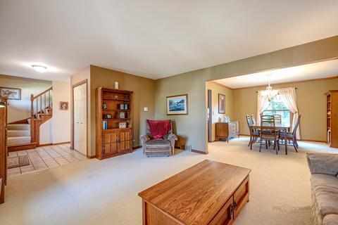 215 Decker Dr, Cary, IL 60013 photo 14