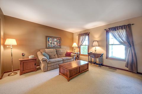 215 Decker Dr, Cary, IL 60013 photo 13